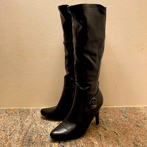 Dana Buchman Knee High Boots, 8 medium, manmade materials, 4” heel, full zippers
